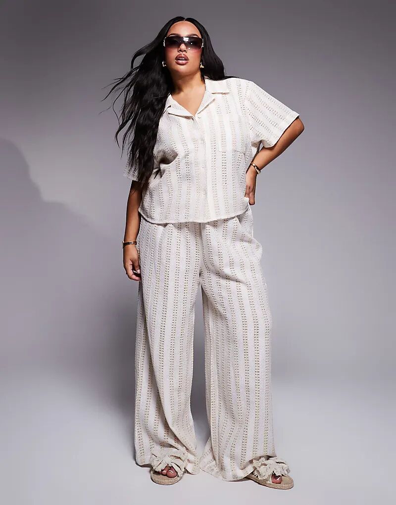 Брюки крючком в бежево-кремовой плитке South Beach
Брюки крючком в бежево-кремовой плитке South Beach