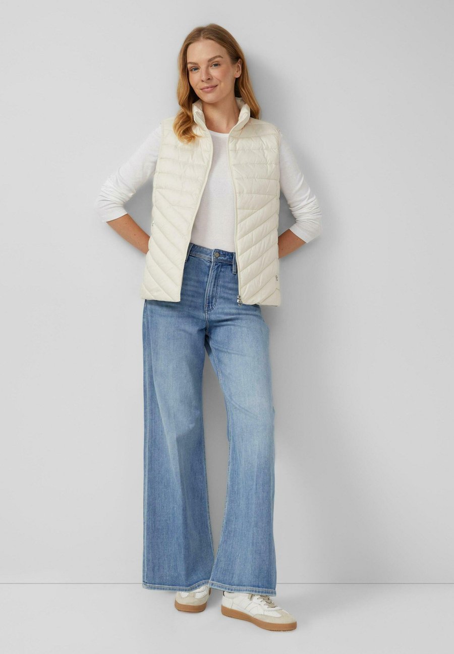 Топ s.Oliver 2 PACK, Weiß/White
Топ s.Oliver 2 PACK, Weiß/White