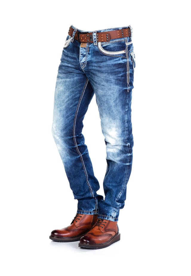 Джинсы прямого кроя с потертостями Cipo & Baxx, синий
Джинсы прямого кроя с потертостями Cipo & Baxx, синий