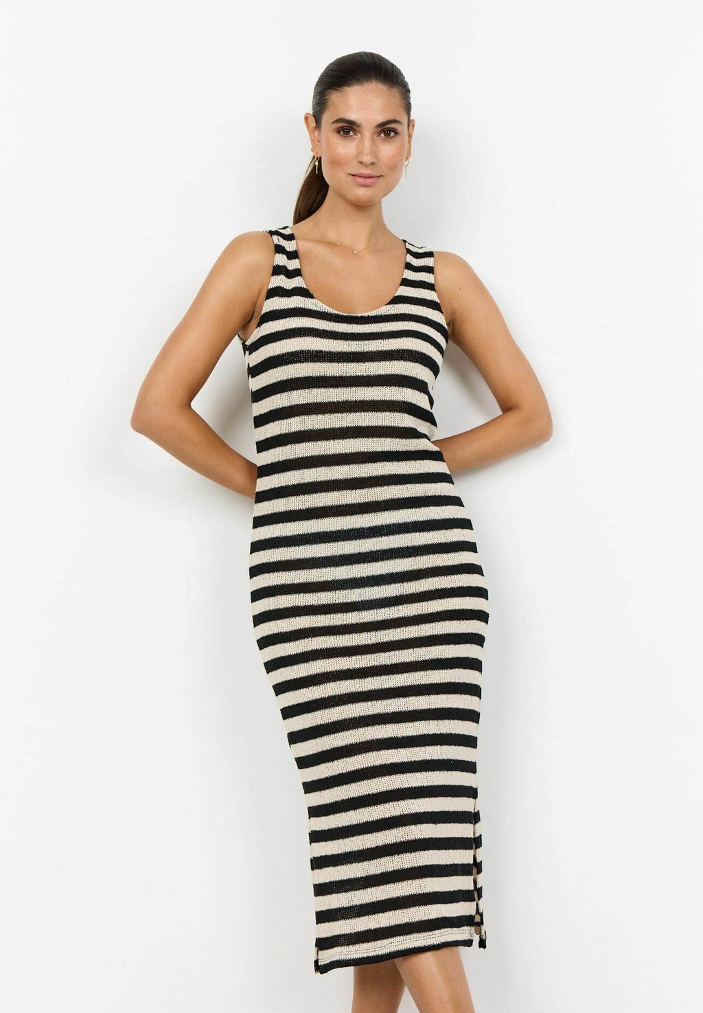 Платье-джемпер SC-ROSENNA 4 - Shift dress Soyaconcept, черный
Платье-джемпер SC-ROSENNA 4 - Shift dress Soyaconcept, черный