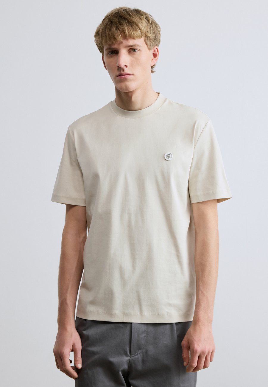 Футболка BOSS TAUT, Open White/Off-White, Белый, Футболка BOSS TAUT, Open White/Off-White
Футболка BOSS TAUT, Open White/Off-White, Белый, Футболка BOSS TAUT, Open White/Off-White