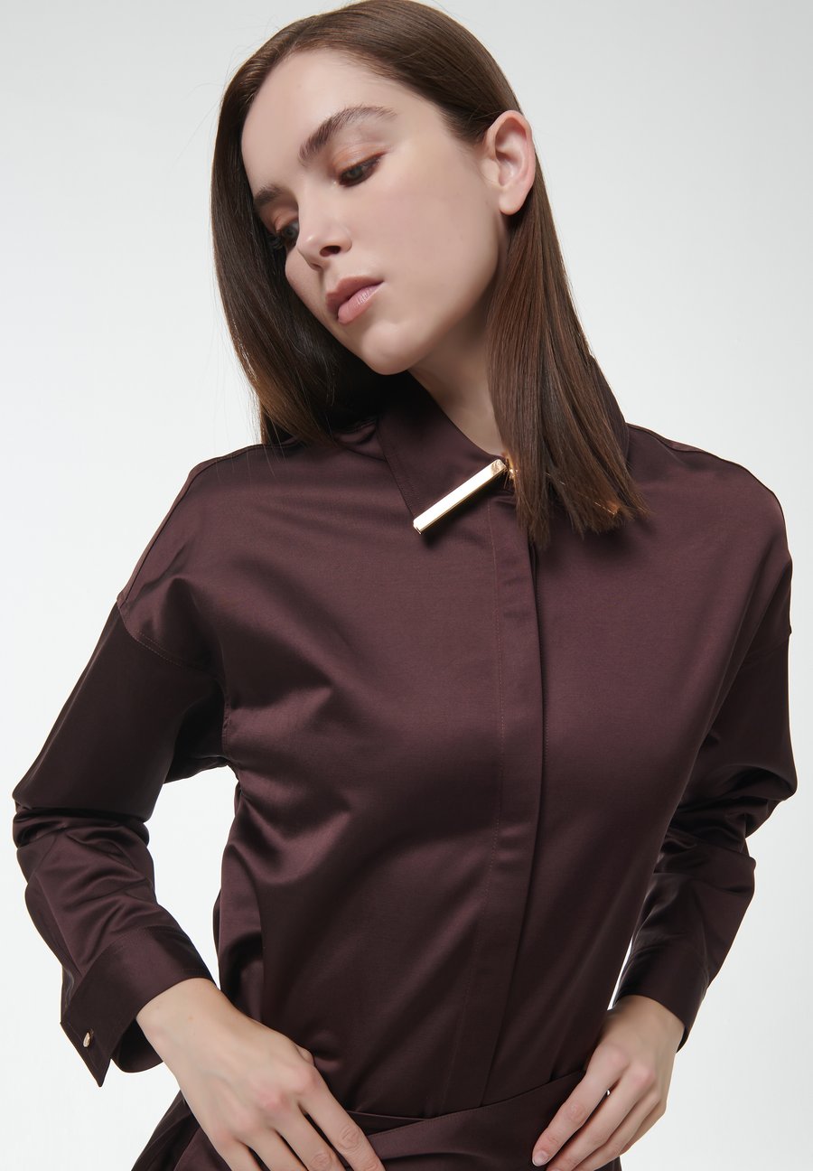 Блуза Leem LONG SLEEVE BOXY, Brown
Блуза Leem LONG SLEEVE BOXY, Brown