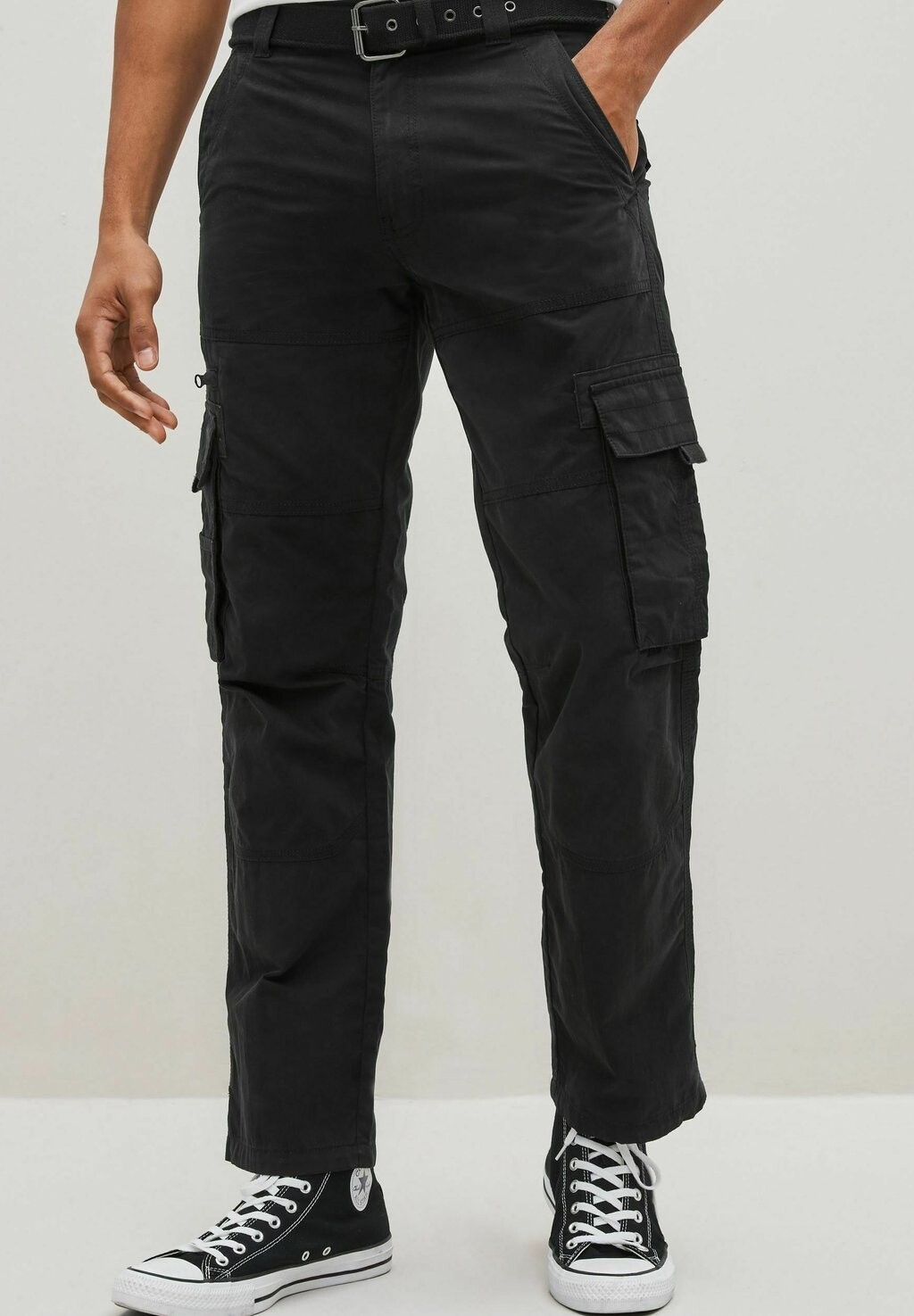 Брюки с боковыми карманами BELTED TECH CARGO TROUSERS RELAXED FIT Next, черный
Брюки с боковыми карманами BELTED TECH CARGO TROUSERS RELAXED FIT Next, черный