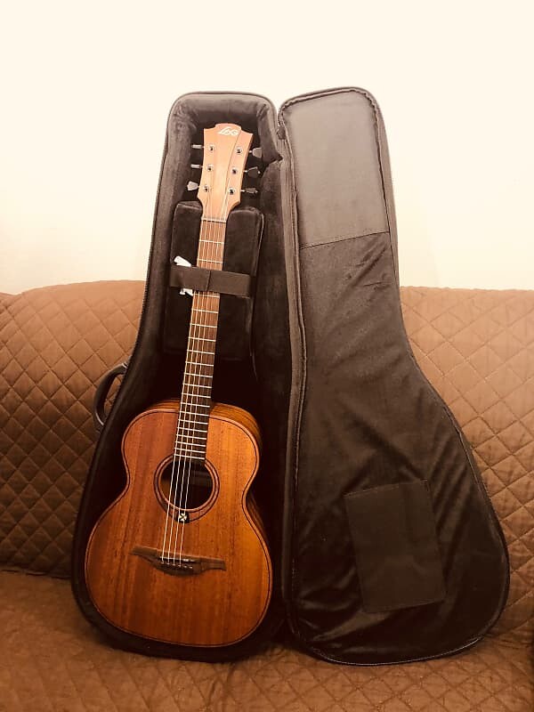 Акустическая гитара Lag TRAVEL-KA Travel Series Massive Khaya Top & Neck 6-String Acoustic Guitar w/Softshell Case