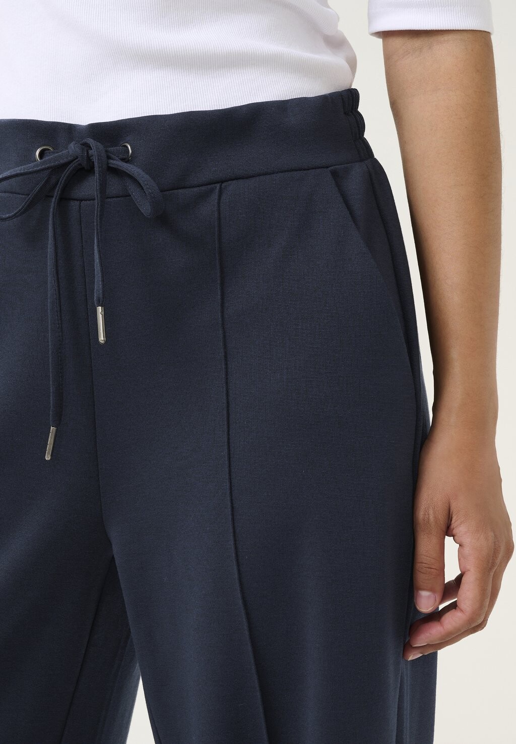 Брюки KAJENNY STRAIGHT Kaffe, темно-синий
Брюки KAJENNY STRAIGHT Kaffe, темно-синий