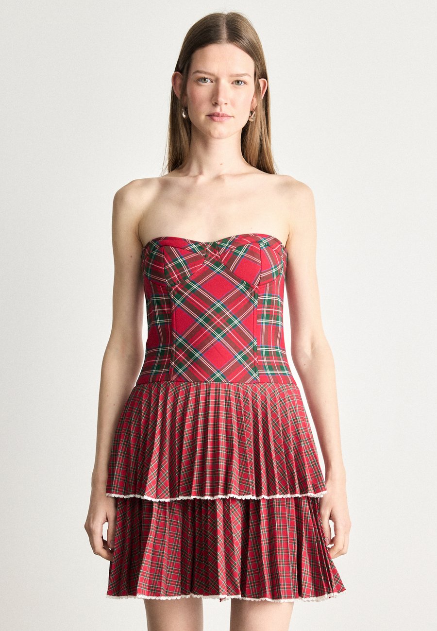 Платье Tommy Jeans TARTAN BUSTIER DRESS, Ornamental Red/Red
Платье Tommy Jeans TARTAN BUSTIER DRESS, Ornamental Red/Red