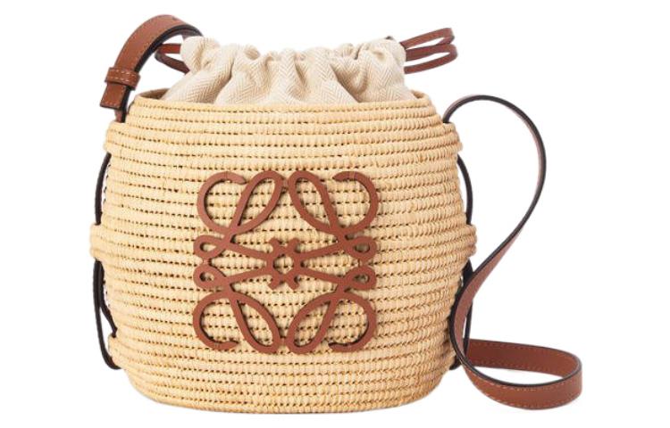 LOEWE Сумка-ведро Beehive Basket Fiber с кожаной вставкой, коричневая, через плечо
LOEWE Сумка-ведро Beehive Basket Fiber с кожаной вставкой, коричневая, через плечо