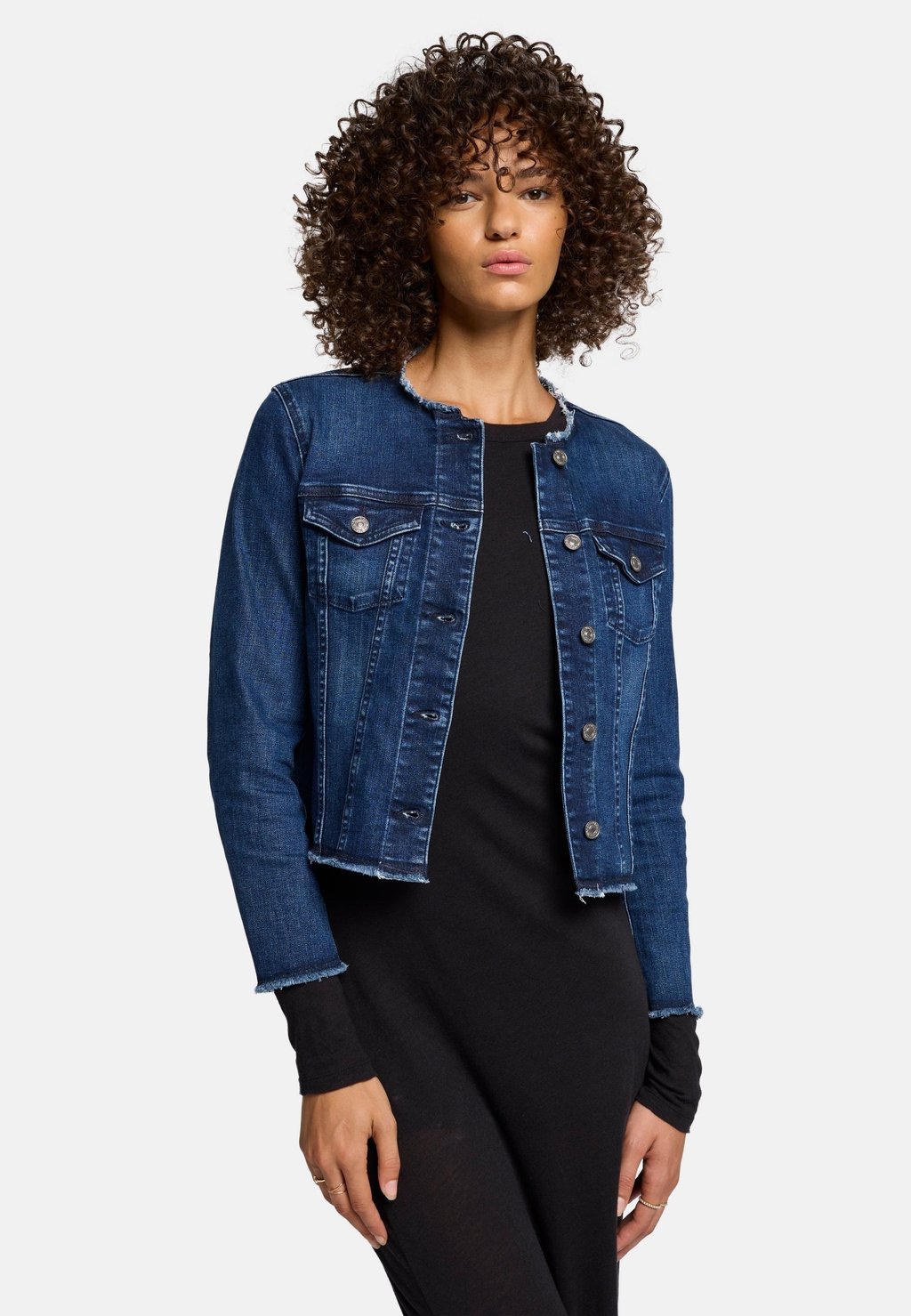 Джинсовая куртка 7 for all mankind, темно-синий
Джинсовая куртка 7 for all mankind, темно-синий