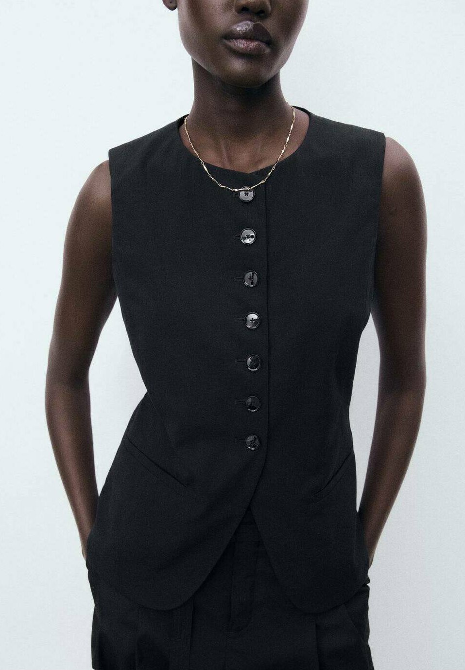 Жилет WITH BUTTONS Mango, черный 
Жилет WITH BUTTONS Mango, черный