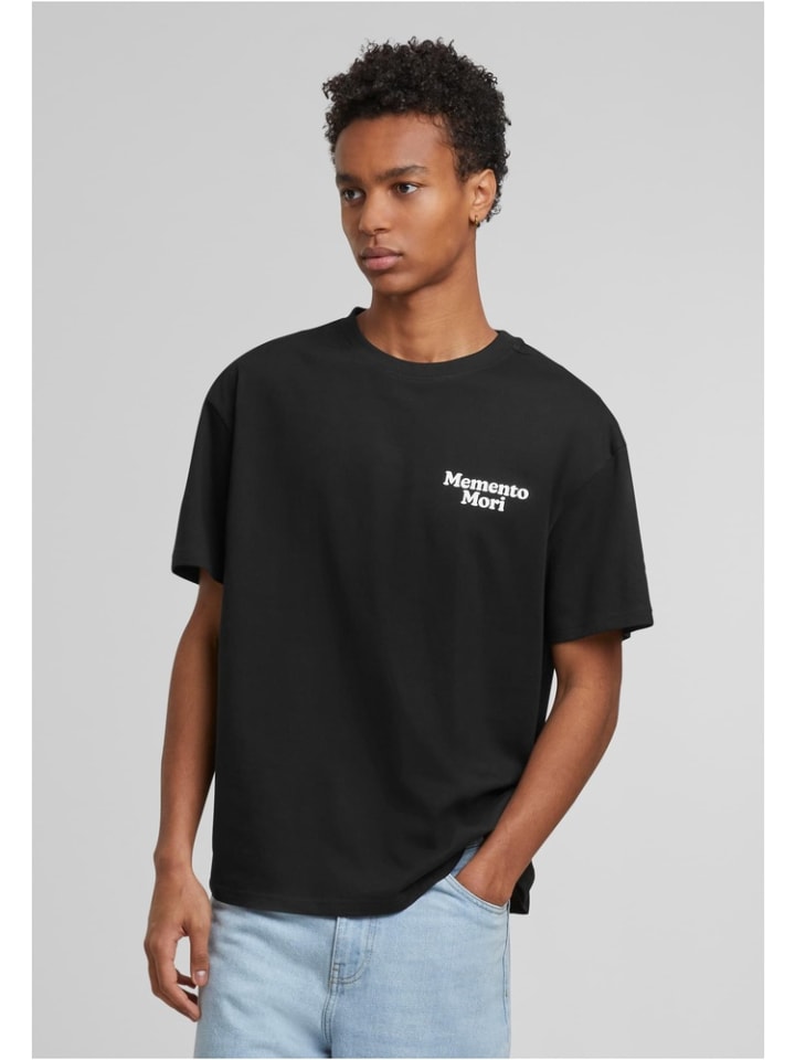 Футболка Memento Mori Oversize Tee черного цвета Mister Tee
Футболка Memento Mori Oversize Tee черного цвета Mister Tee