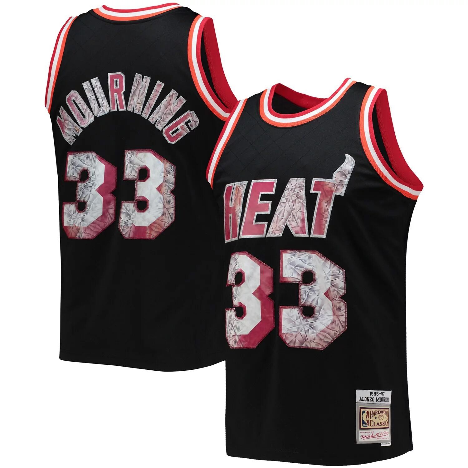 Мужская майка Mitchell & Ness Alonzo Mourning Black Miami Heat 1996-97 Hardwood Classics NBA в честь 75-летия Diamond Swingman
Мужская майка Mitchell & Ness Alonzo Mourning Black Miami Heat 1996-97 Hardwood Classics NBA в честь 75-летия Diamond Swingman