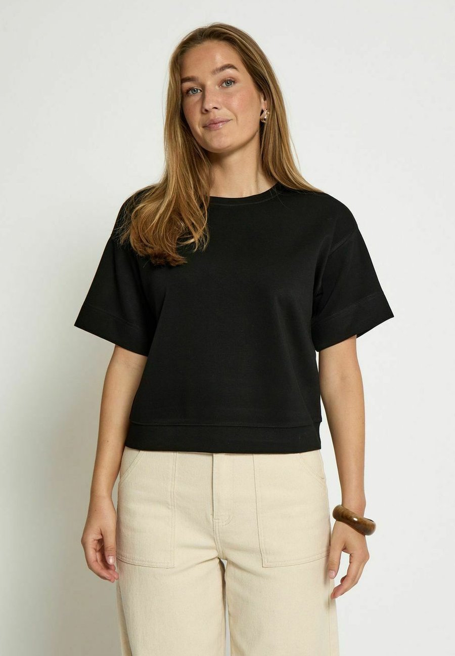 Футболка Desires INKA LOOSE, Black
Футболка Desires INKA LOOSE, Black