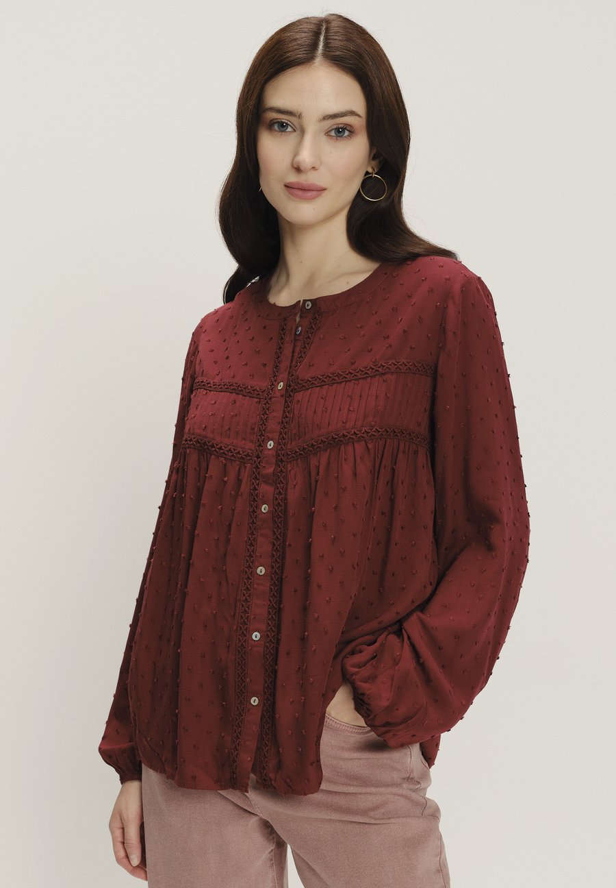 Блуза Greenpoint Blouse, Dark Red
Блуза Greenpoint Blouse, Dark Red