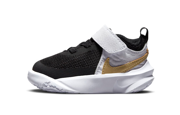 Кроссовки для малышей Nike Team Hustle D 10 TD
Кроссовки для малышей Nike Team Hustle D 10 TD