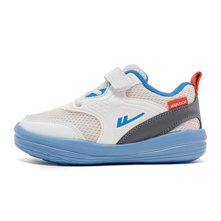 Детские кроссовки для тренировок WARRIOR, бежевый/серый
Детские кроссовки для тренировок WARRIOR, бежевый/серый