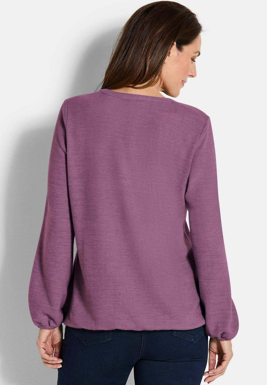 Топ GOLDNER Long sleeved top, Berry
Топ GOLDNER Long sleeved top, Berry