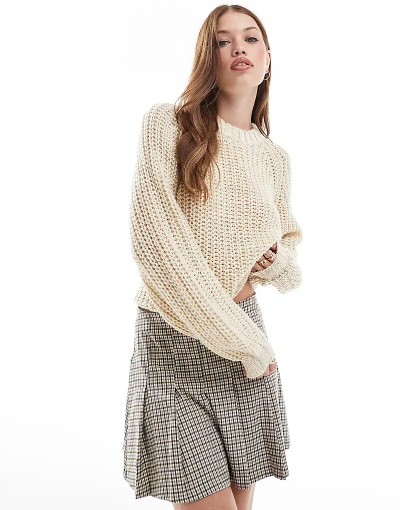 Укороченный джемпер свободного кроя цвета пахты JJXX
Укороченный джемпер свободного кроя цвета пахты JJXX