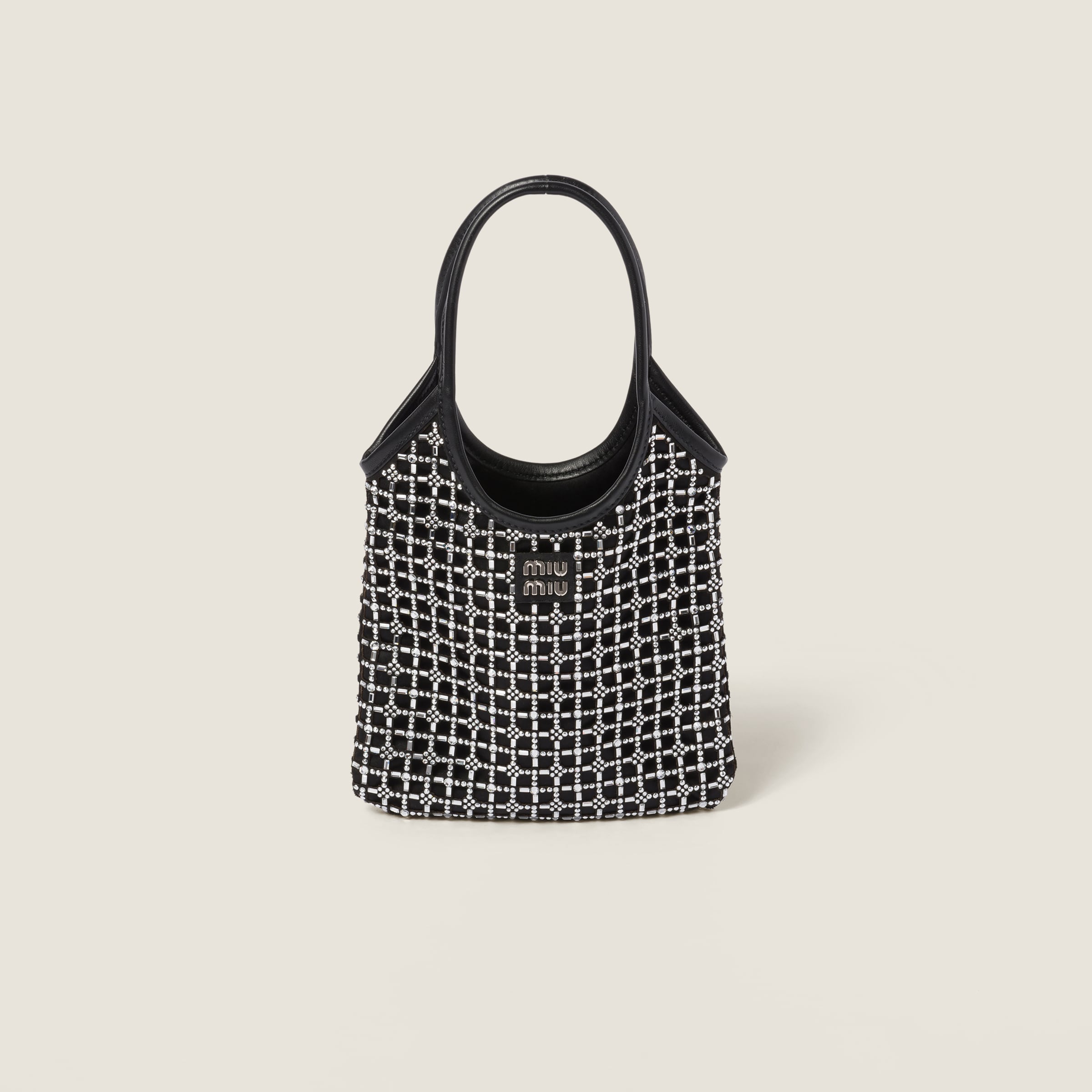 Атласная сумка ivy с искусственными кристаллами MIU MIU, черное
Атласная сумка ivy с искусственными кристаллами MIU MIU, черное