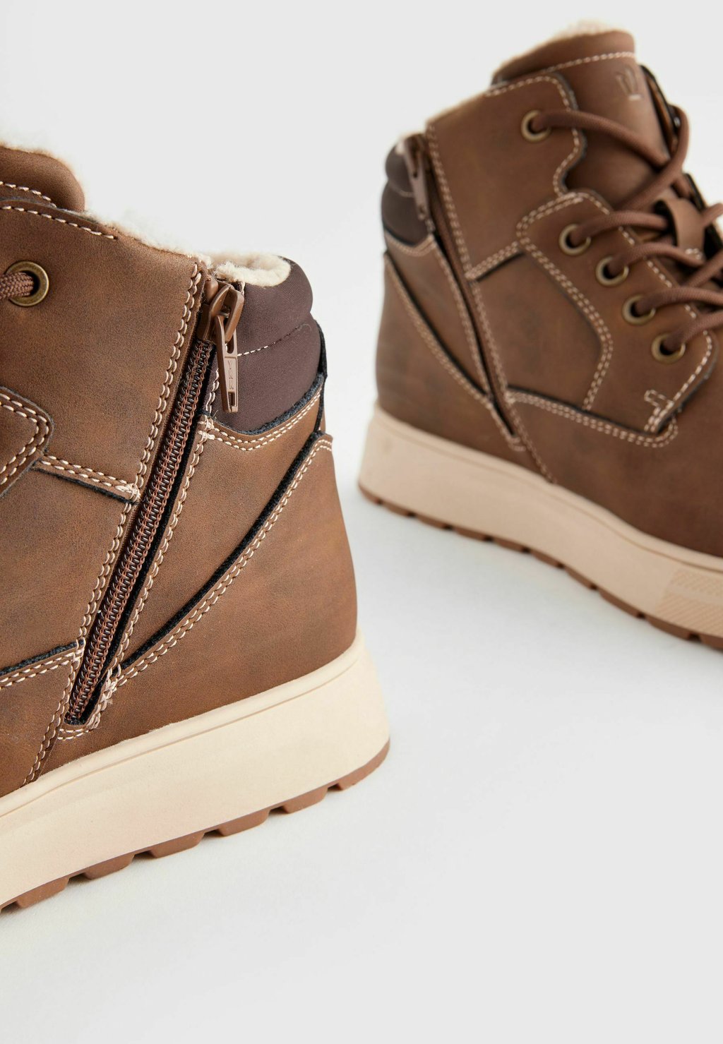 Зимние сапоги Next, коричневый
Зимние сапоги Next, коричневый