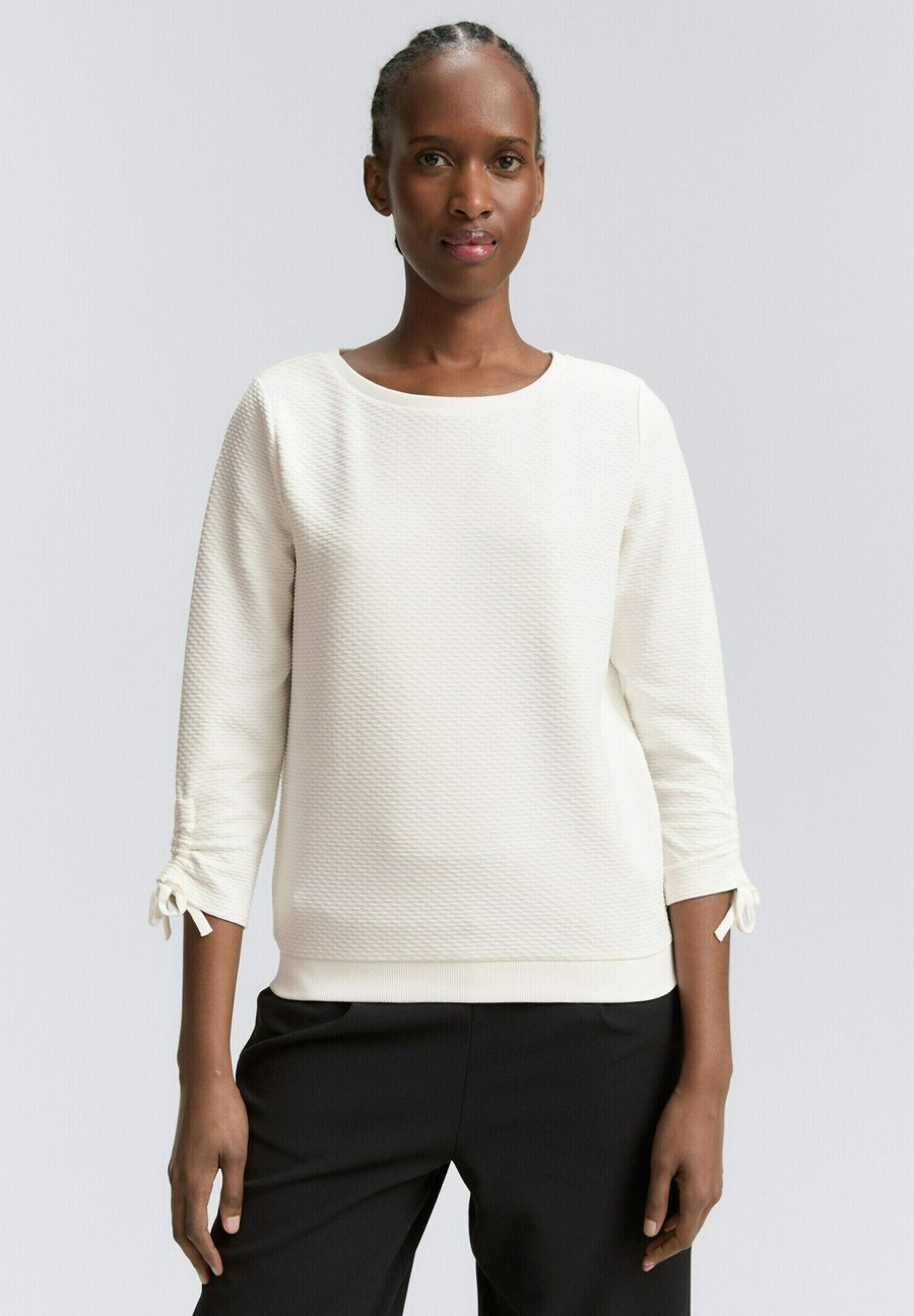 Толстовка TOM TAILOR DENIM SLEEVE DETAIL, Off White/Off-White, Белый, Толстовка TOM TAILOR DENIM SLEEVE DETAIL, Off White/Off-White
Толстовка TOM TAILOR DENIM SLEEVE DETAIL, Off White/Off-White, Белый, Толстовка TOM TAILOR DENIM SLEEVE DETAIL, Off White/Off-White