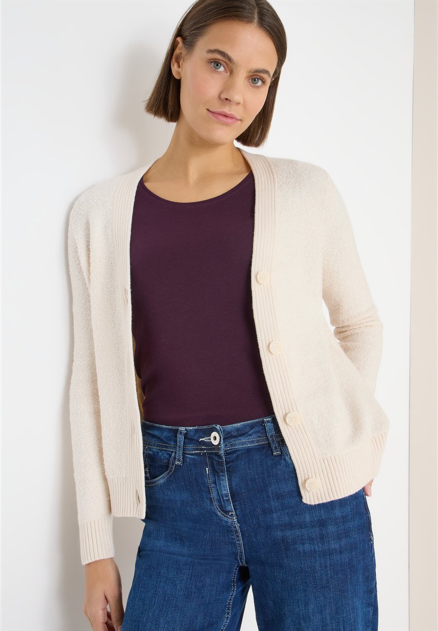 Кардиган Cecil SOFTER BOUCLÉ, Grau/Grey
Кардиган Cecil SOFTER BOUCLÉ, Grau/Grey