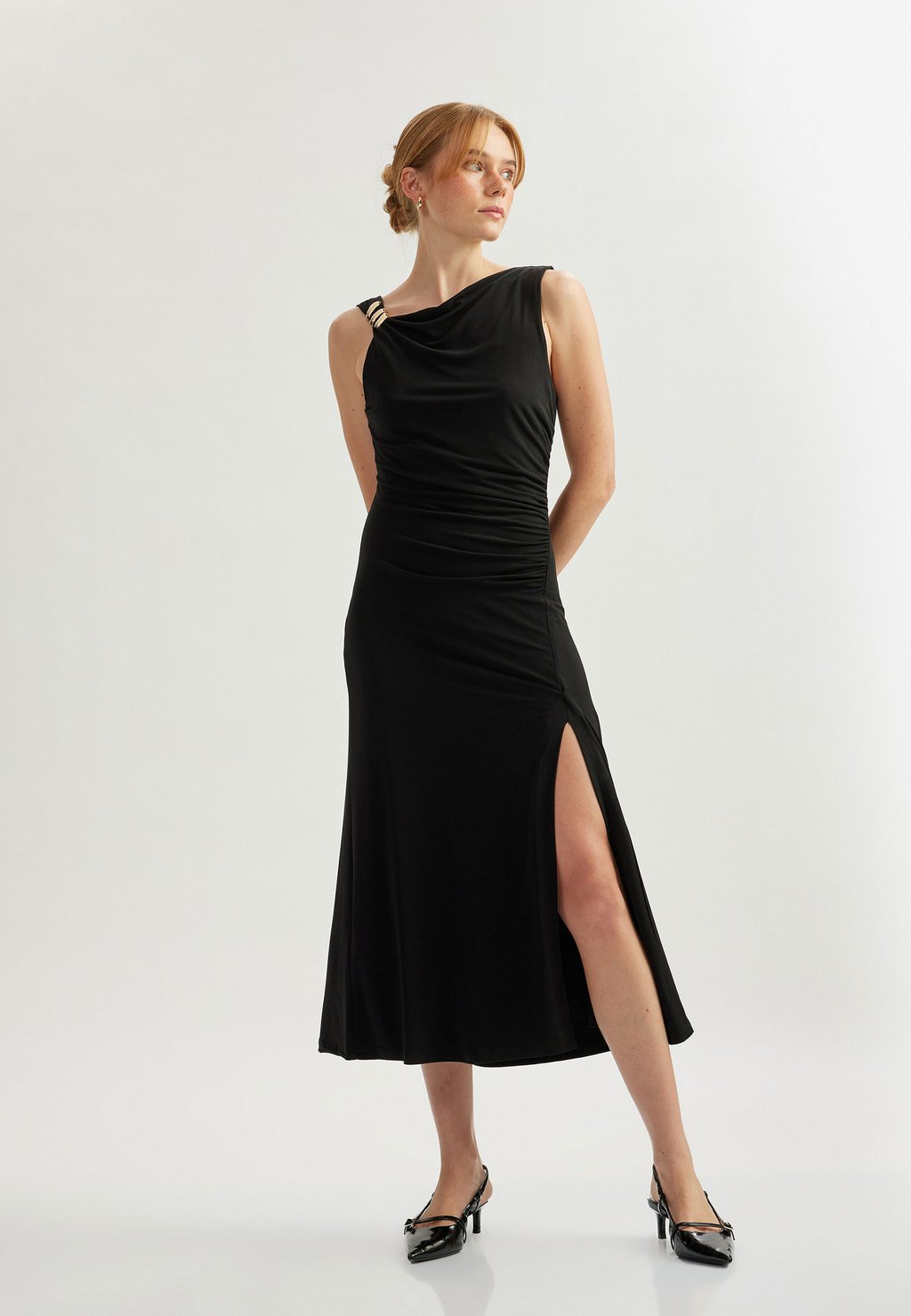 Коктейльное/вечернее платье Koton, черный
Коктейльное/вечернее платье Koton, черный