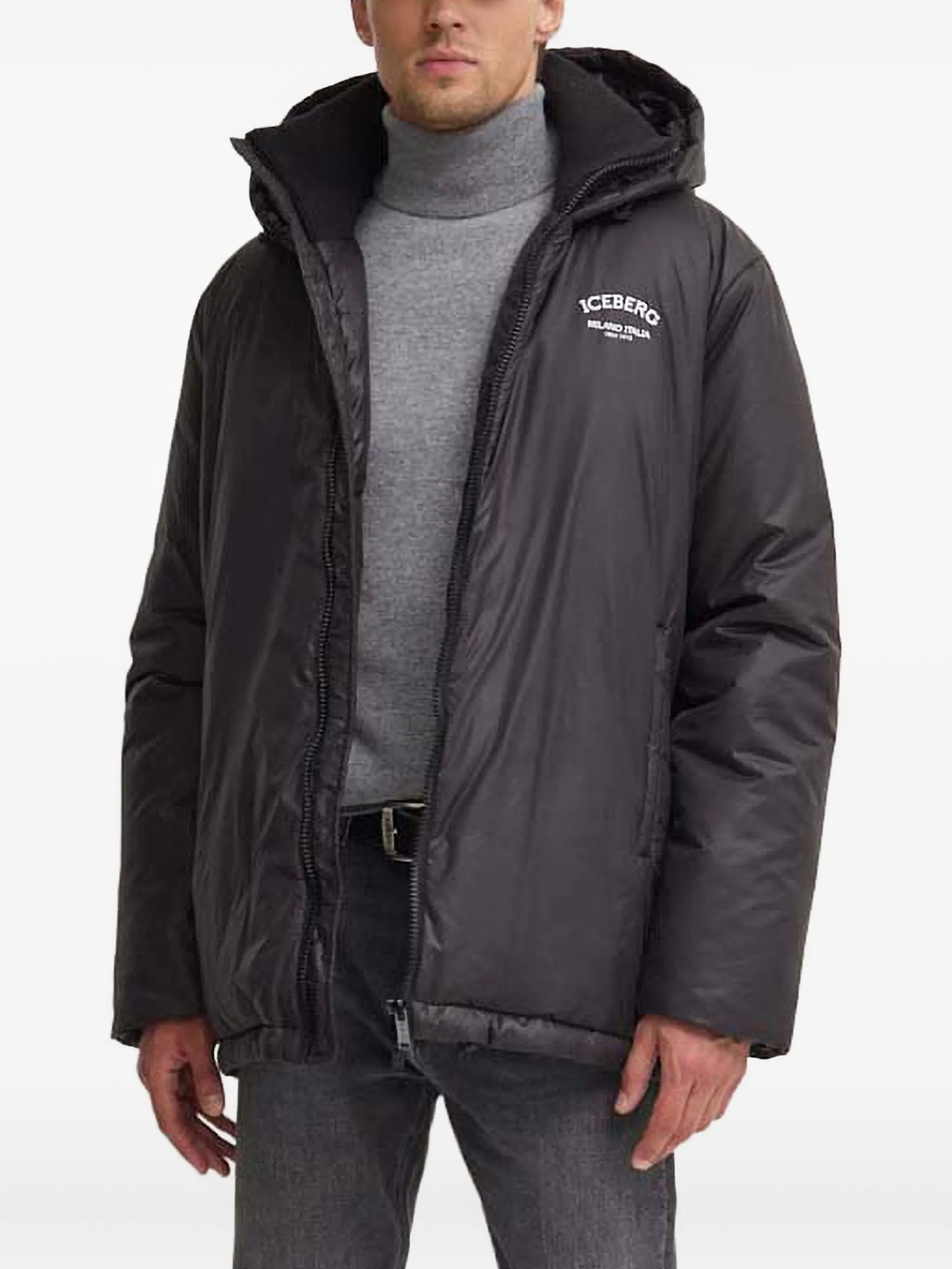 Свитер с высоким воротником Theory, серый
Свитер с высоким воротником Theory, серый