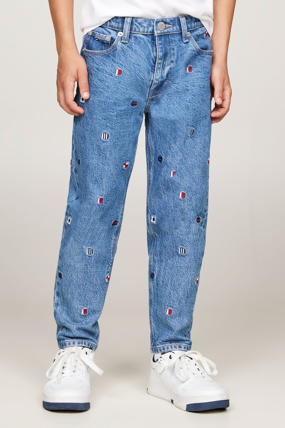 Джинсы с вышитым архивным флагом Tommy Hilfiger, синий 
Джинсы с вышитым архивным флагом Tommy Hilfiger, синий