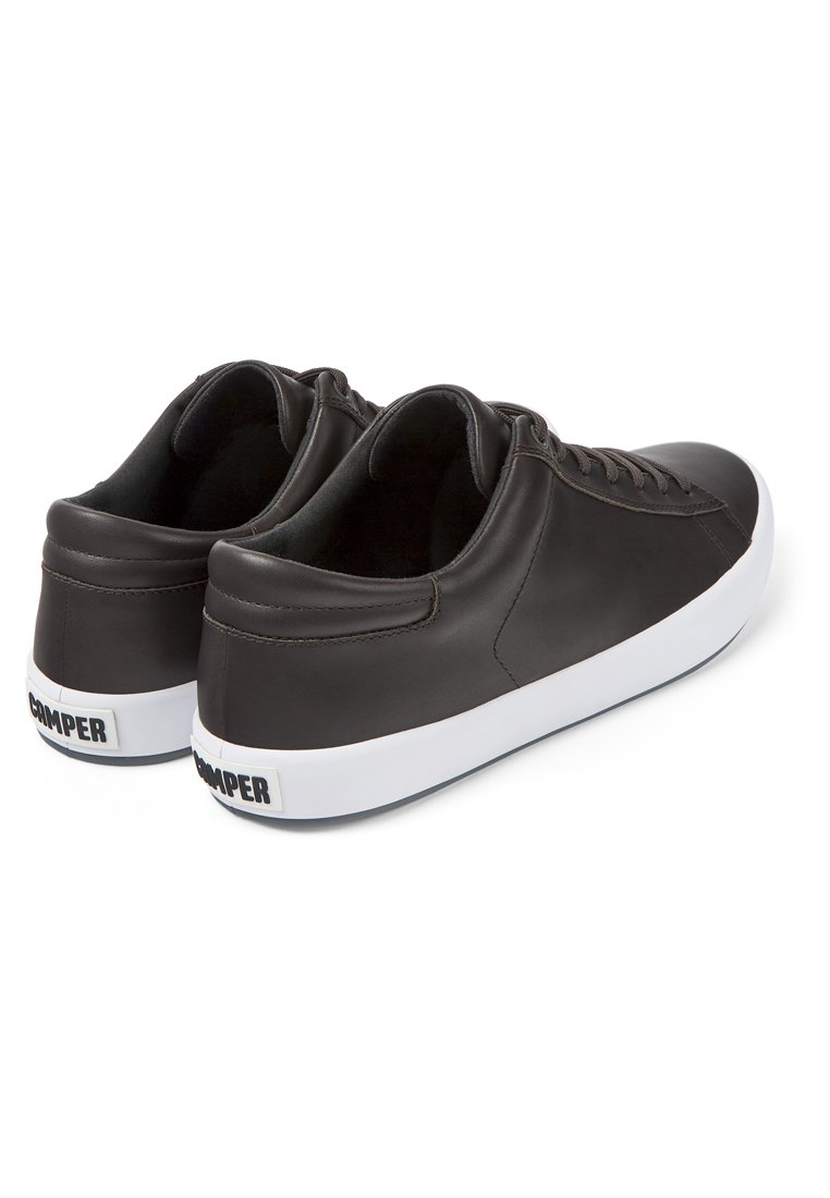 Кроссовки Camper, темно-коричневый
Кроссовки Camper, темно-коричневый