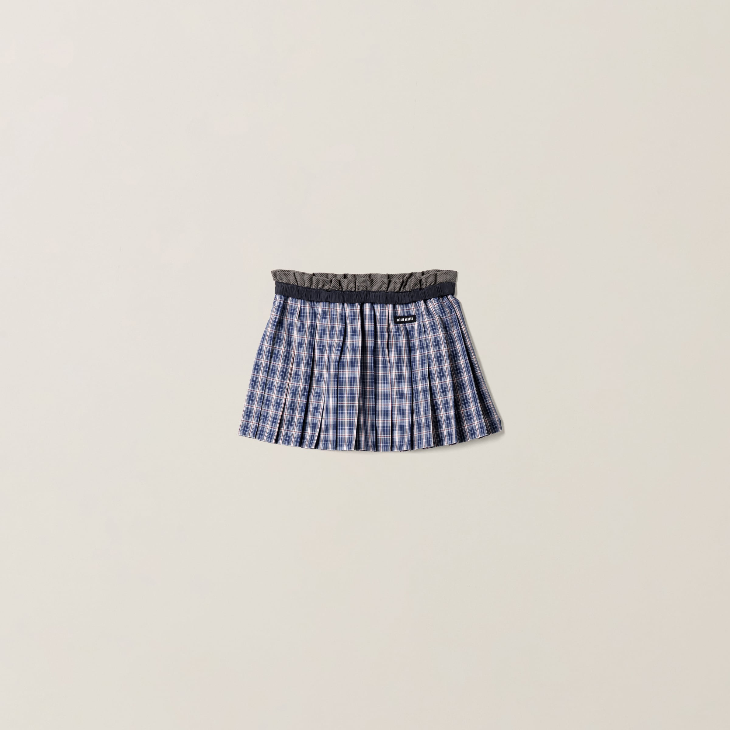 Плиссированная мини-юбка в клетку MIU MIU, ярко-синий/красный
Плиссированная мини-юбка в клетку MIU MIU, ярко-синий/красный