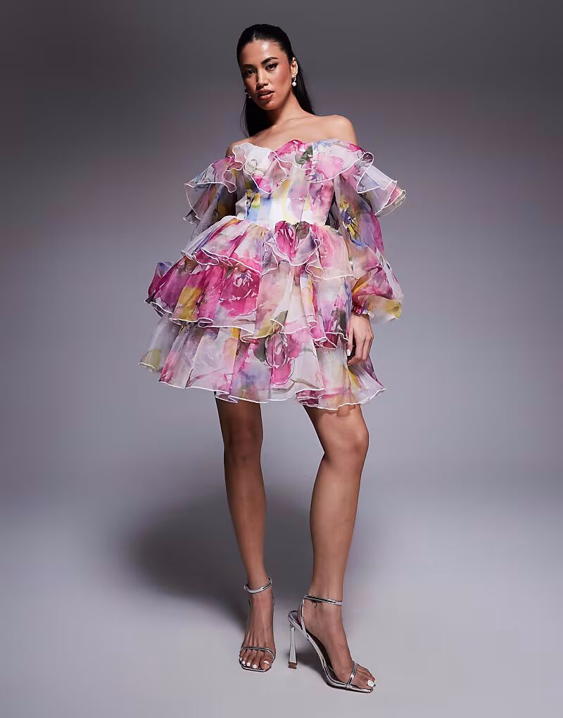 Мини-платье ASOS LUXE из органзы с открытыми плечами и размытым цветочным принтом 
Мини-платье ASOS LUXE из органзы с открытыми плечами и размытым цветочным принтом