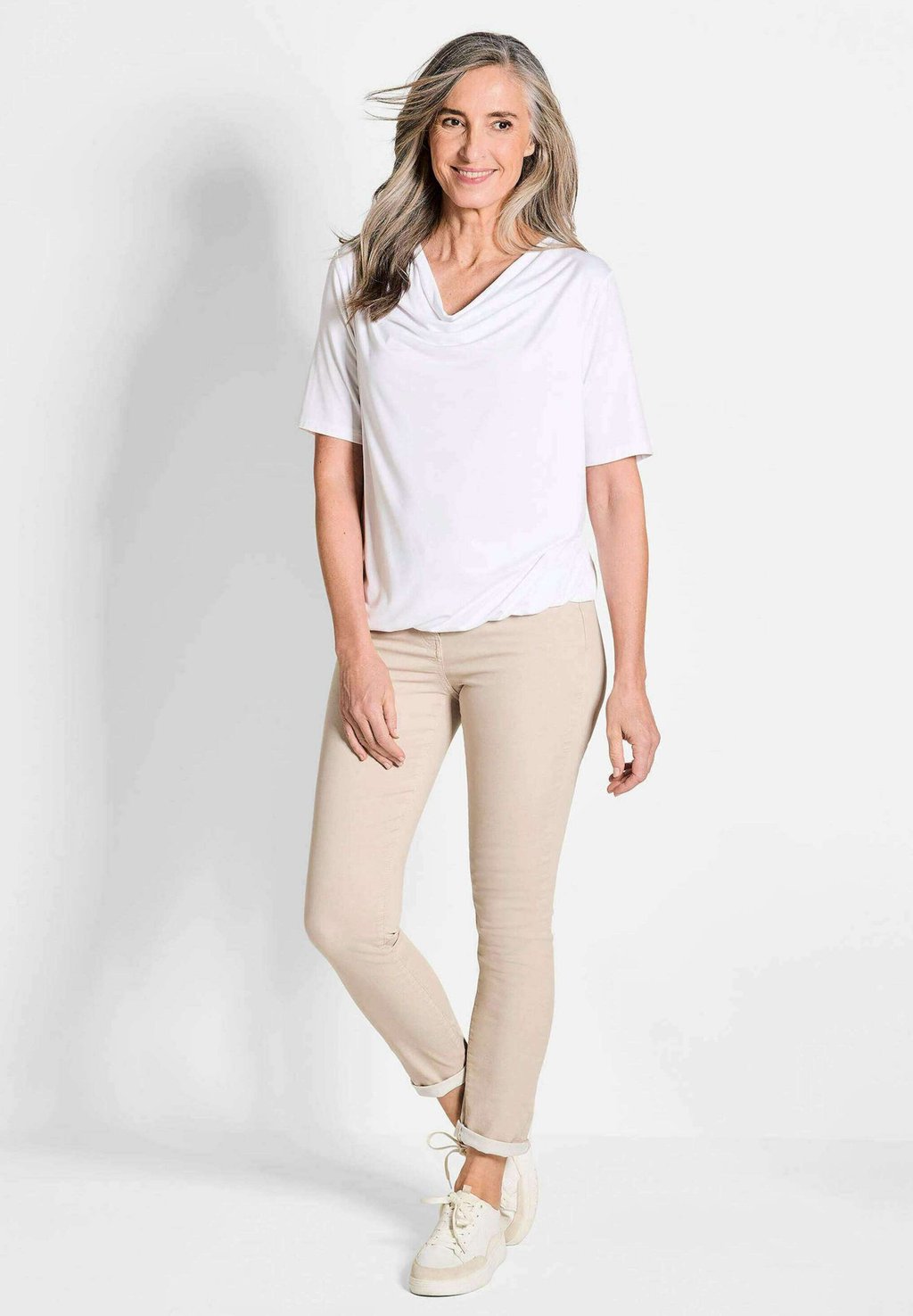 Базовая футболка GOLDNER, белый
Базовая футболка GOLDNER, белый