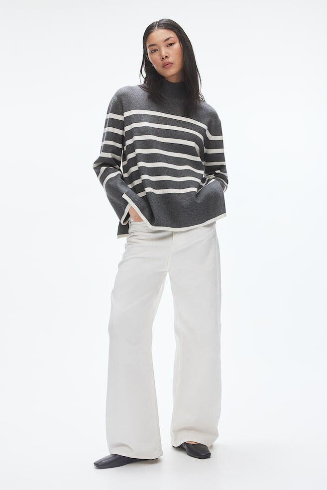 Свитер с водолазкой H&M, серый
Свитер с водолазкой H&M, серый