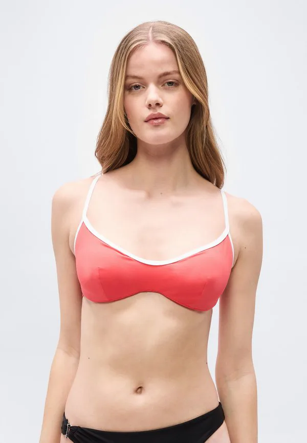 Классический верх от бикини для серфинга Rip Curl, Red, Красный, Классический верх от бикини для серфинга Rip Curl, Red
Классический верх от бикини для серфинга Rip Curl, Red, Красный, Классический верх от бикини для серфинга Rip Curl, Red