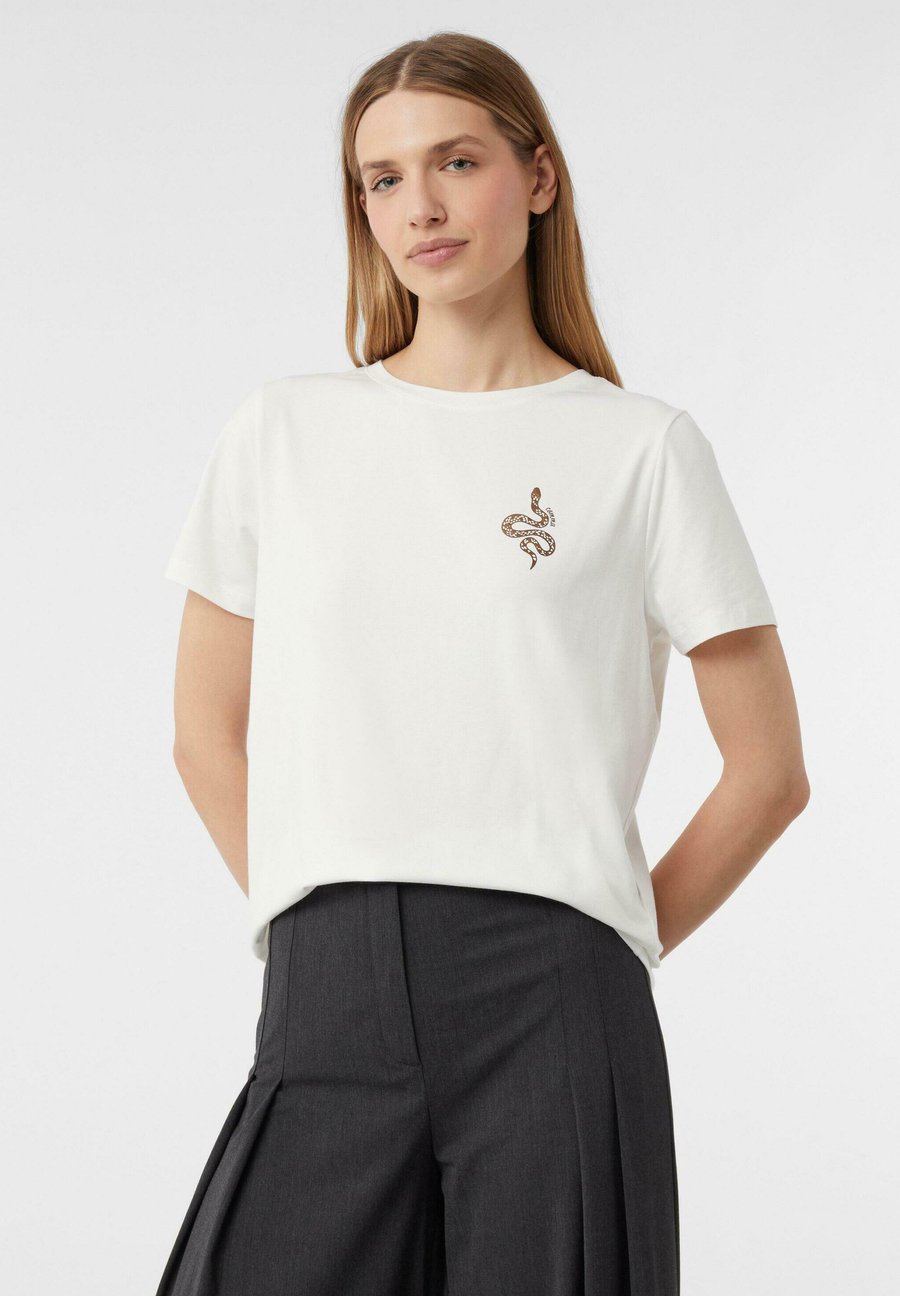 Футболка comma Print T-shirt, Weiß/White, Белый, Футболка comma Print T-shirt, Weiß/White
Футболка comma Print T-shirt, Weiß/White, Белый, Футболка comma Print T-shirt, Weiß/White