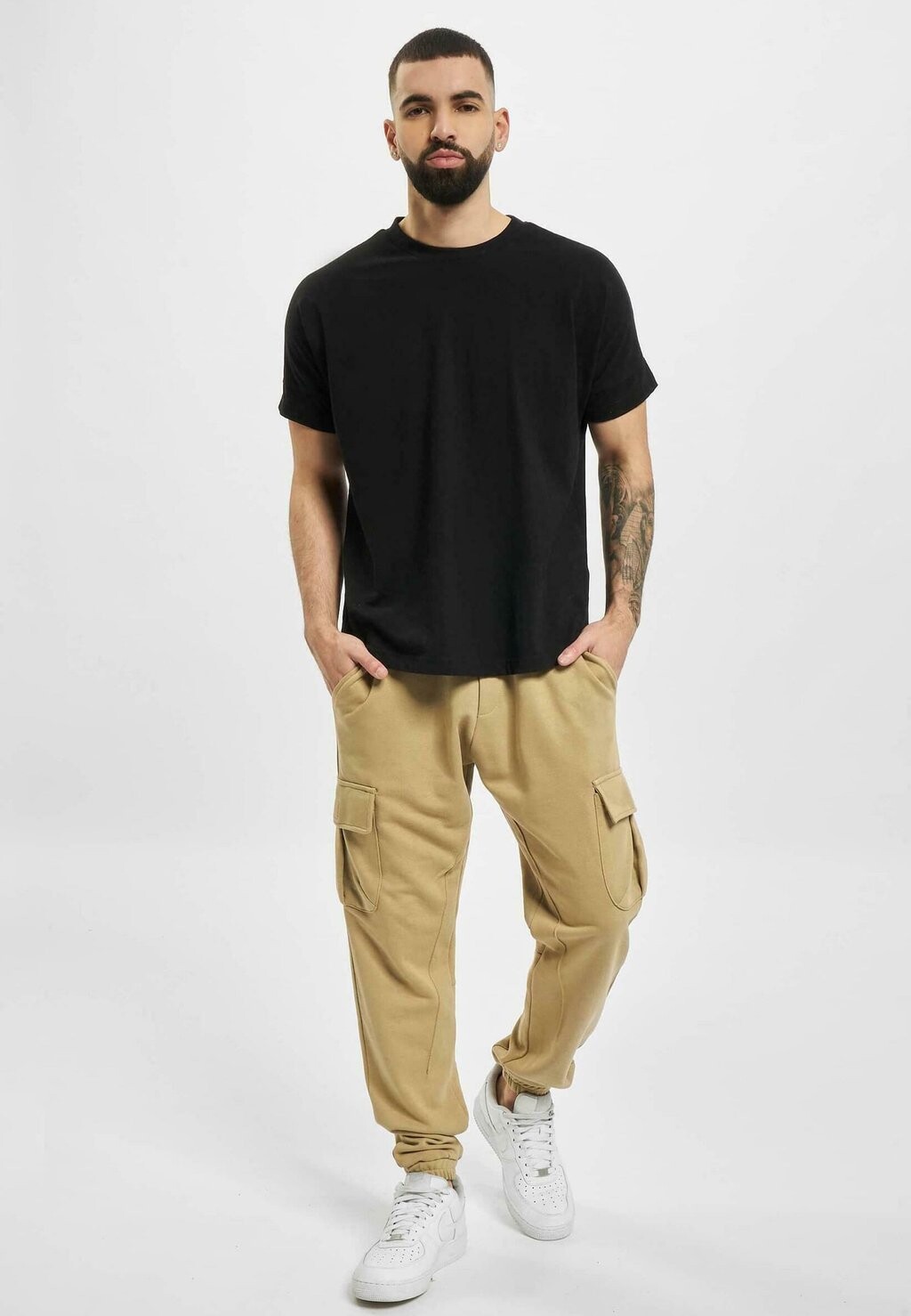 Брюки карго OZAN DEF, бежевый
Брюки карго OZAN DEF, бежевый