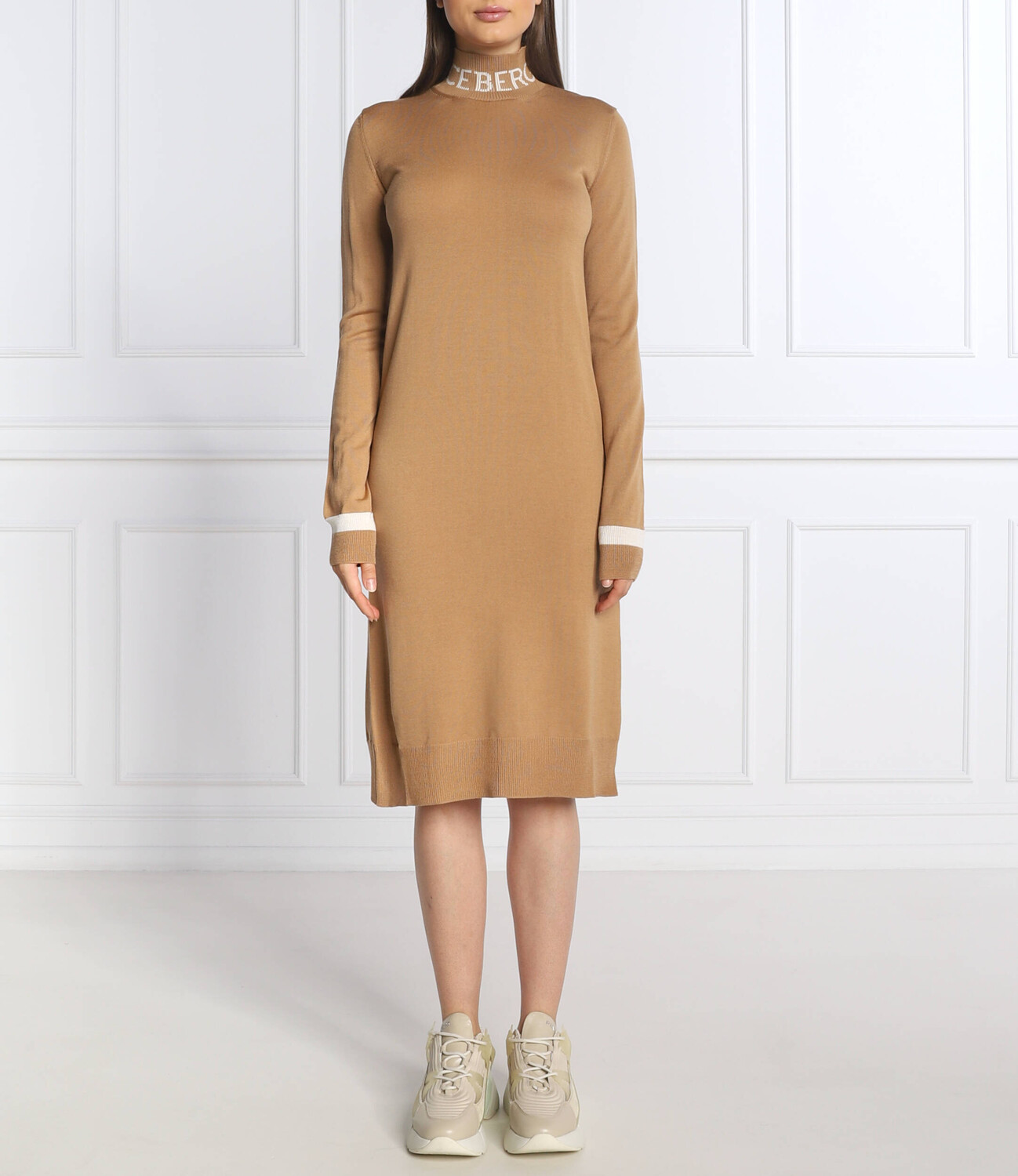 Платье Iceberg, кэмел
Платье Iceberg, кэмел