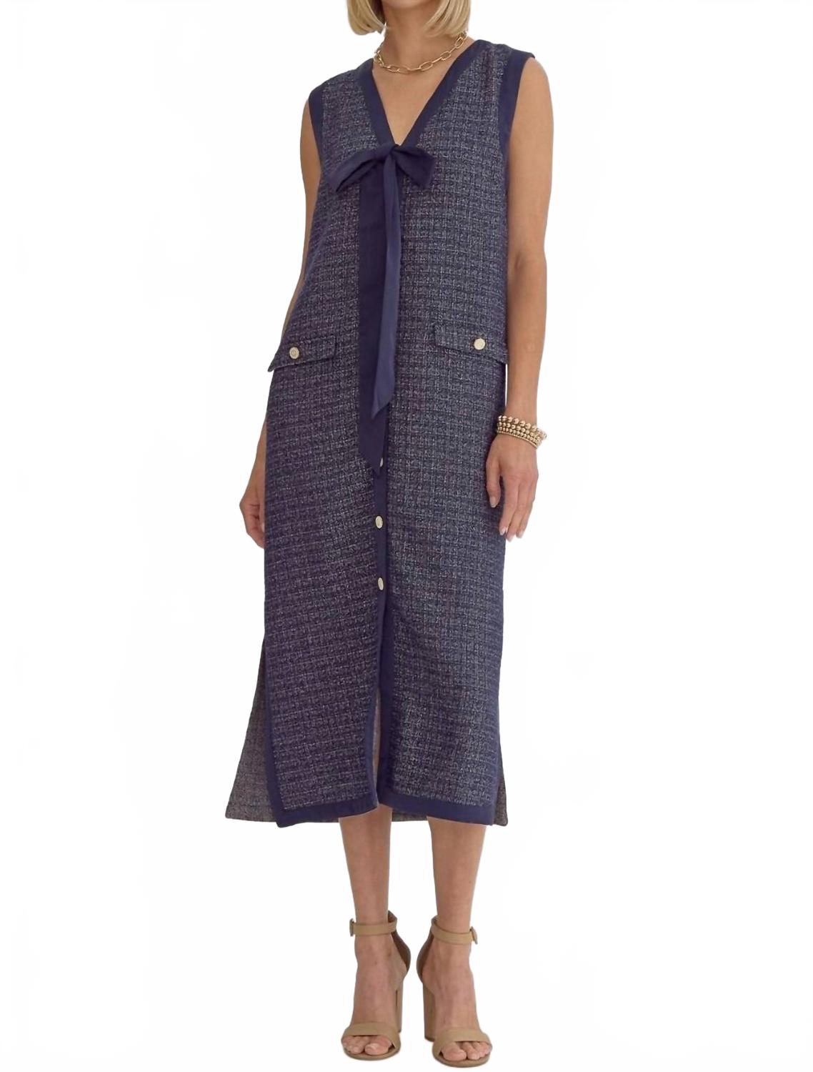 Твидовое платье Majesty Midi в темно-синем цвете Entro
Твидовое платье Majesty Midi в темно-синем цвете Entro