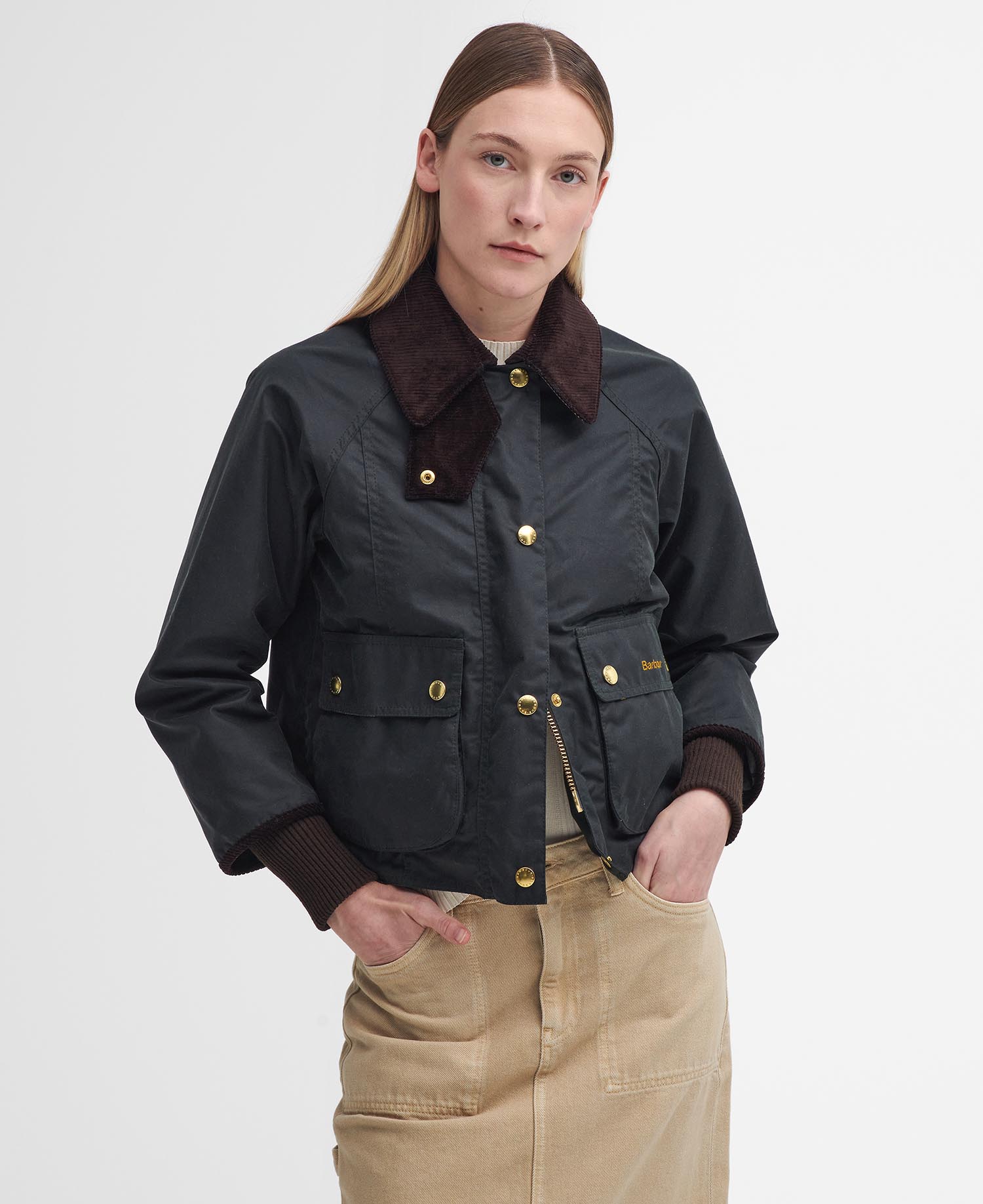 Вощеная куртка Barbour Cropped Beadnell, Sage-Ancient
Вощеная куртка Barbour Cropped Beadnell, Sage-Ancient