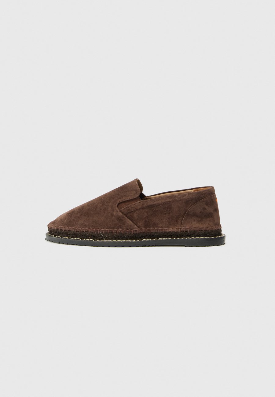 Лоферы Castañer FABIO, Marron Osc/Brown
Лоферы Castañer FABIO, Marron Osc/Brown