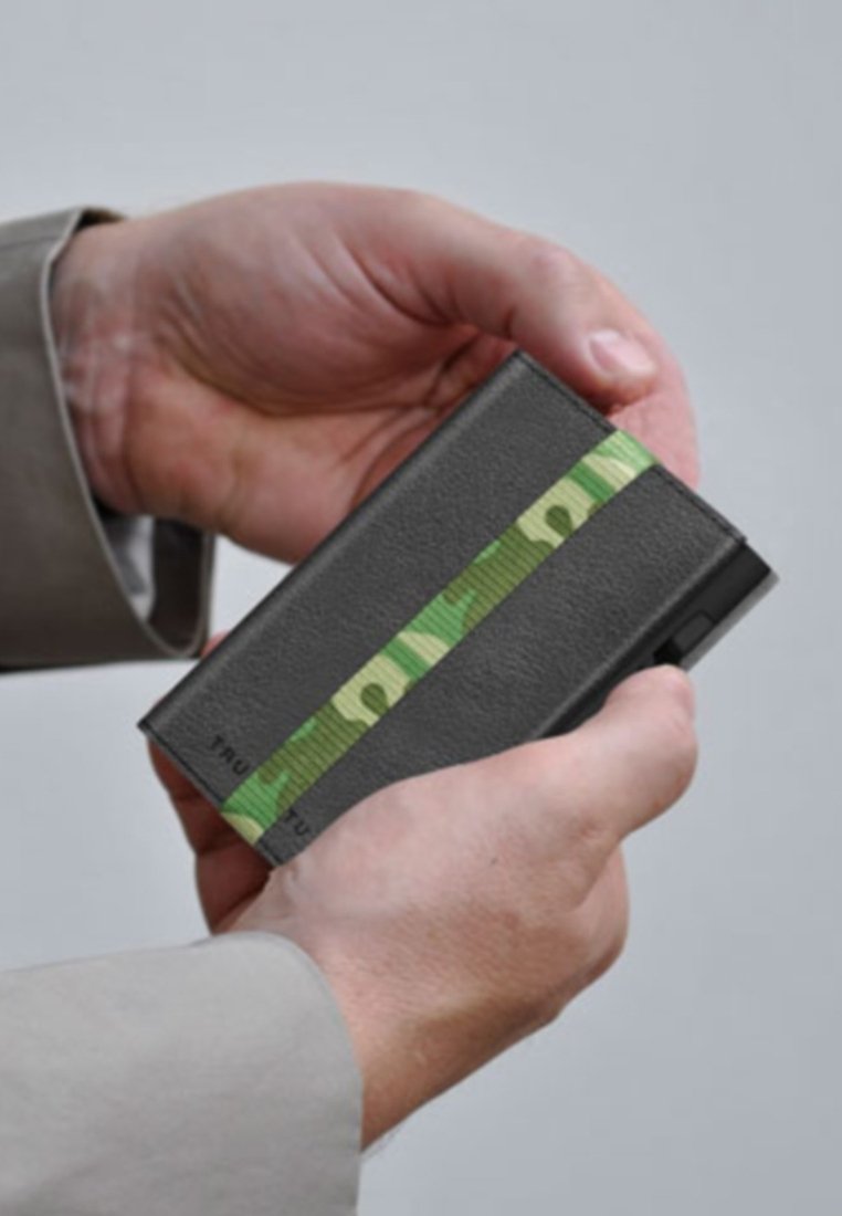 Кошелек Tru Virtu, черный
Кошелек Tru Virtu, черный