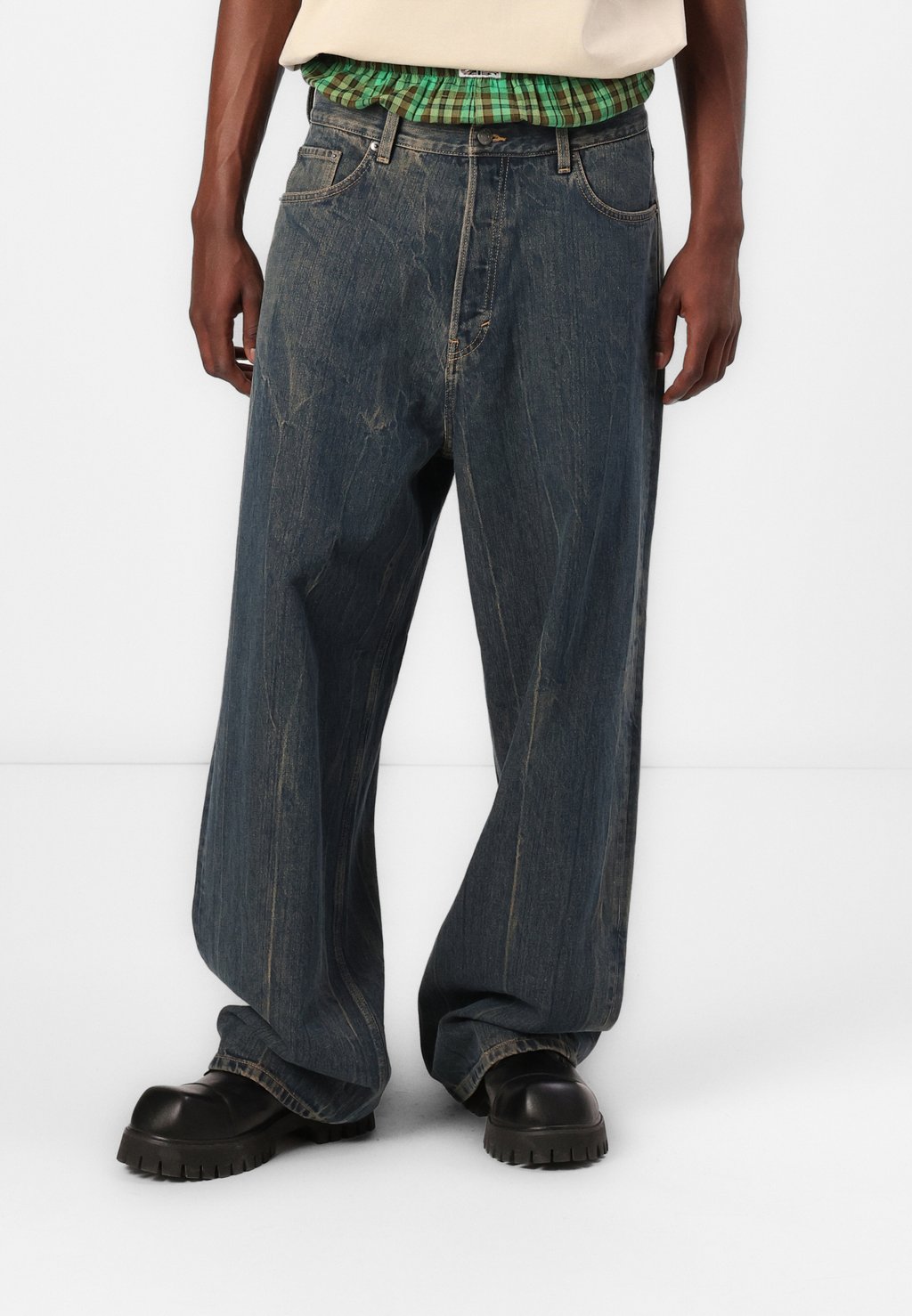 Мешковатые джинсы ASTRO LOOSE BAGGY Weekday, синий
Мешковатые джинсы ASTRO LOOSE BAGGY Weekday, синий