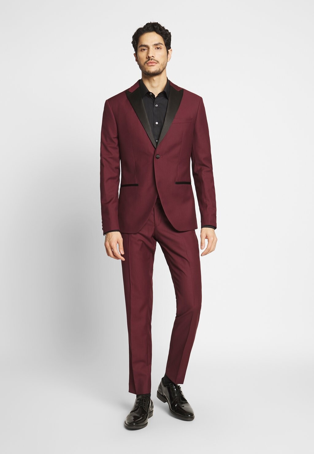 Костюм TUX TUX Isaac Dewhirst, цвет bordeaux
Костюм TUX TUX Isaac Dewhirst, цвет bordeaux