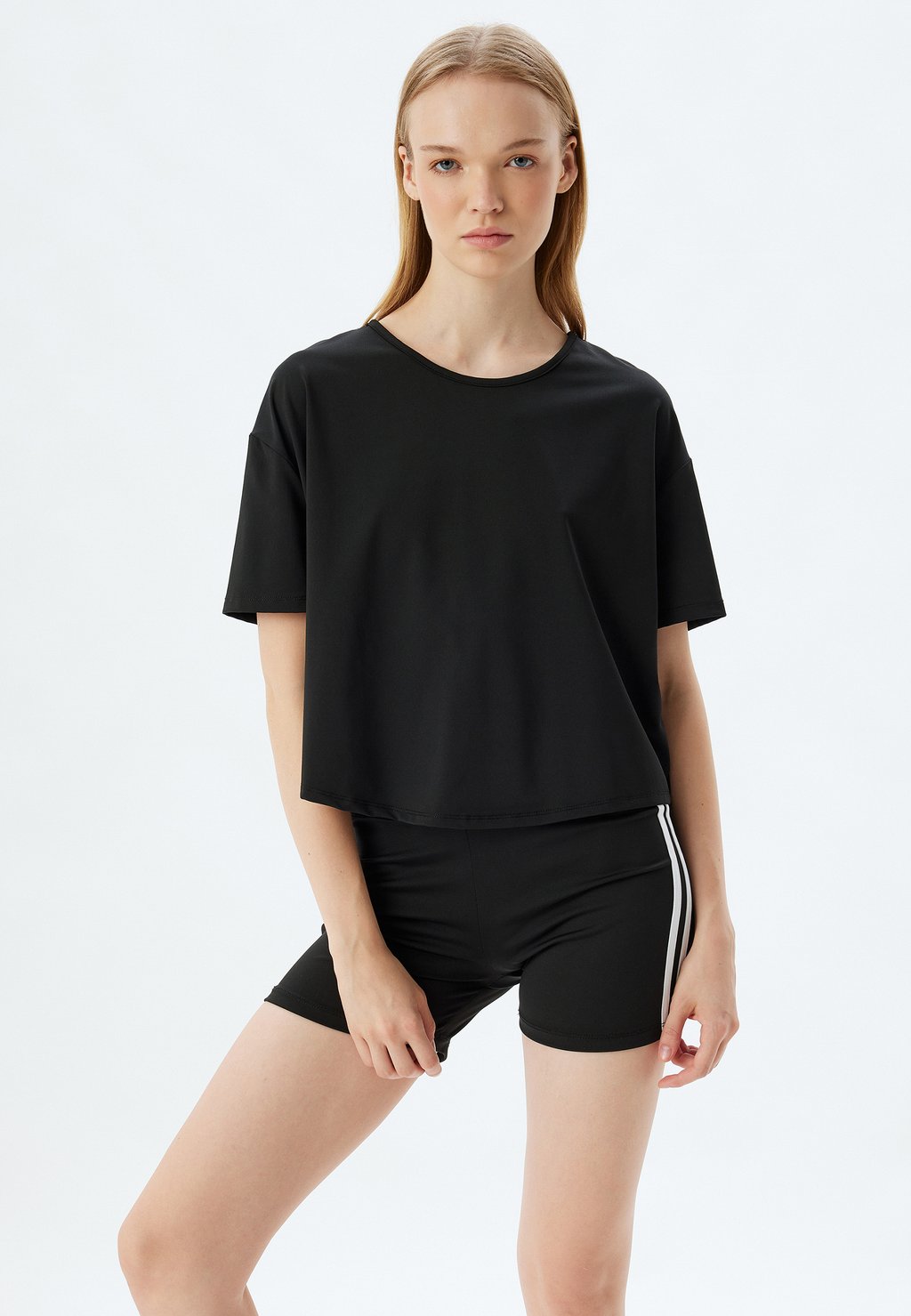 Базовая футболка Koton, черный
Базовая футболка Koton, черный