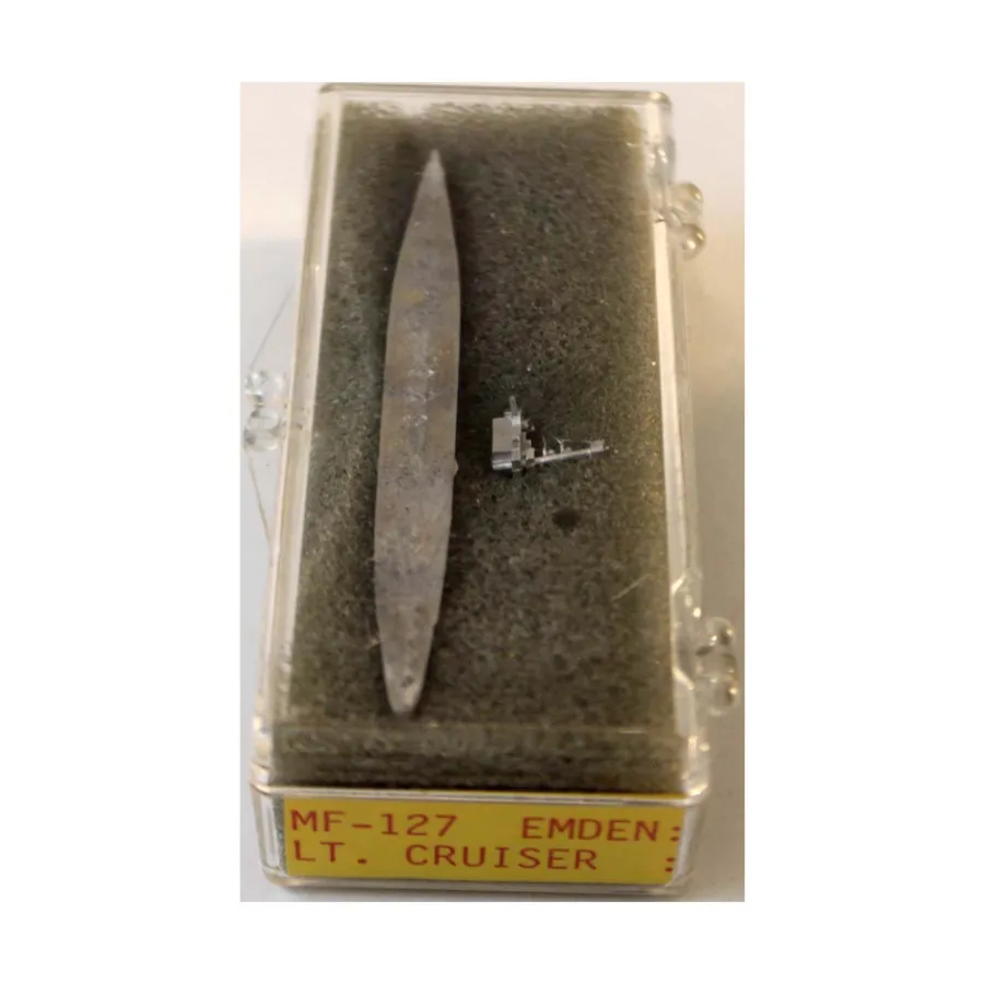 Лейтенант Крейсер - Эмден, World War II - Naval Miniatures - Germany (1:2400)
Лейтенант Крейсер - Эмден, World War II - Naval Miniatures - Germany (1:2400)