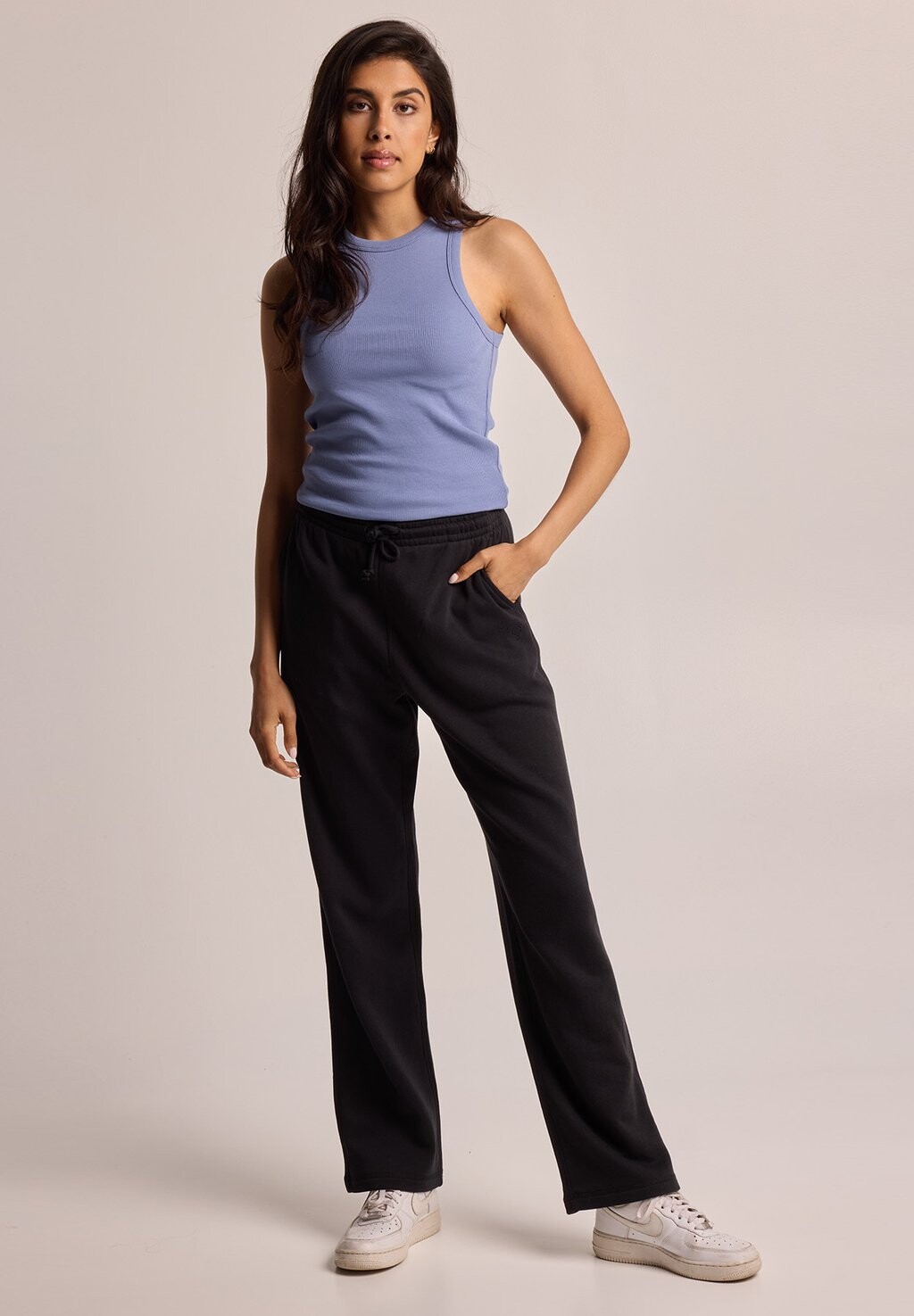 Спортивные брюки CARA America Today, черный
Спортивные брюки CARA America Today, черный