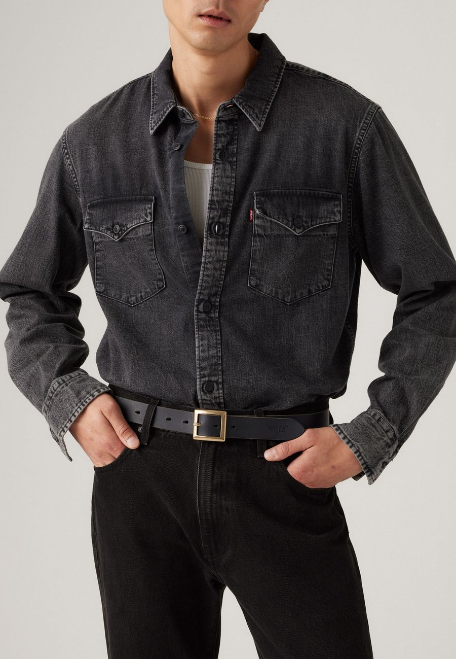 Ремень Levi's CASEY BELT, Caviar/Black
Ремень Levi's CASEY BELT, Caviar/Black