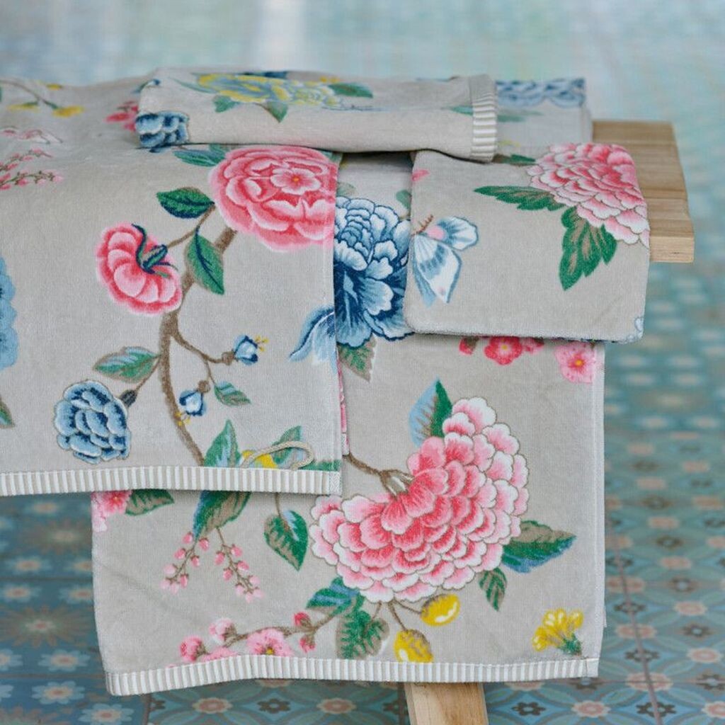 Pip Studio 100% хлопок, махровый велюр, махровая ткань 500 GSM Good Evening Khaki 16X22 Набор 3 Набор из 3 16 x 22 см 3 мочалки цвета хаки, зеленый
Pip Studio 100% хлопок, махровый велюр, махровая ткань 500 GSM Good Evening Khaki 16X22 Набор 3 Набор из 3 16 x 22 см 3 мочалки цвета хаки, зеленый