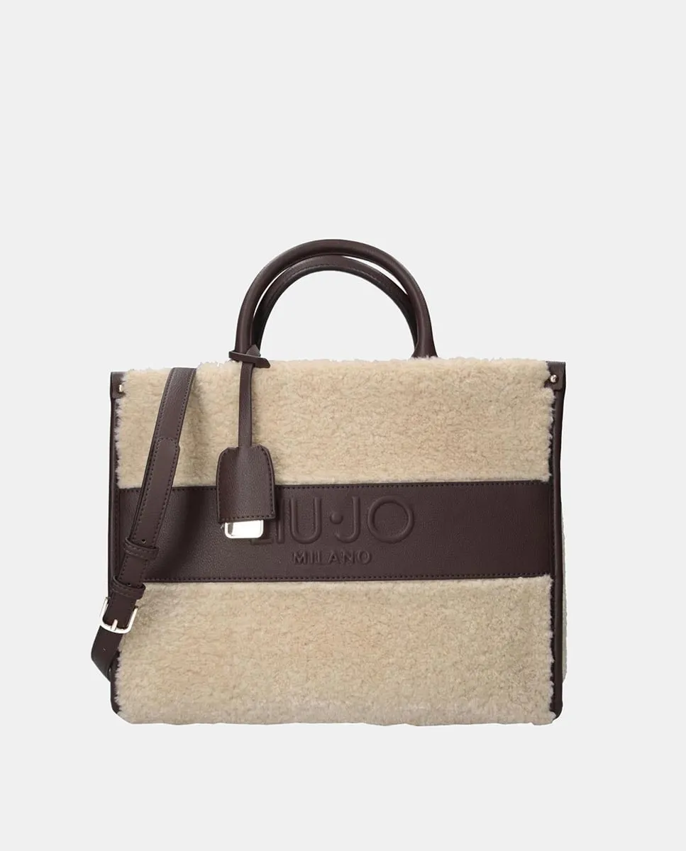 Большая сумка-почтальон с деталями из овчины Liujo, темно-коричневый
Большая сумка-почтальон с деталями из овчины Liujo, темно-коричневый