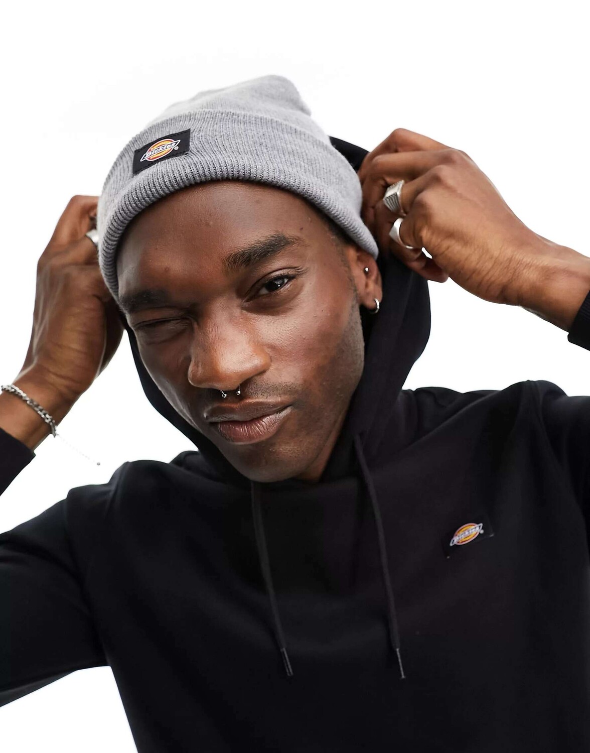 Серая шапка-бини Dickies Gibsland
Серая шапка-бини Dickies Gibsland